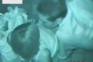 काले आदमी एक सुंदर फूहड़ चुंबन पर मालकिन सेक्सी वीडियो मूवी में