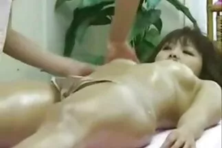 काम का हिंदी सेक्सी मूवी फुल मूवी एक स्ट्रोक के बाद युवा रूसी गोरा उसके कूल्हों फैलता है, उसके प्रेमी के साथ घर पर प्यार करता है