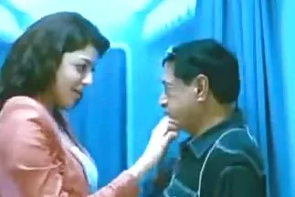 हंसमुख लोग गैंगबैंग में अपने दोस्तों के सेक्सी फिल्म मूवी हिंदी साथ छेड़खानी
