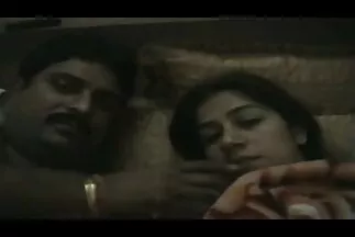काँसे के रंग का हिंदी में हॉलीवुड सेक्सी मूवी मोज़ा में घुंघराले लड़की उसके पड़ोसी के साथ भावुक सेक्स आनंद मिलता है