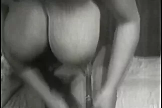 काँसे के रंग मोजे के बाद कोमल चुंबन पर कास्टिंग डालता सेक्सी फिल्म फुल मूवी है उसे गधा के तहत गुदा